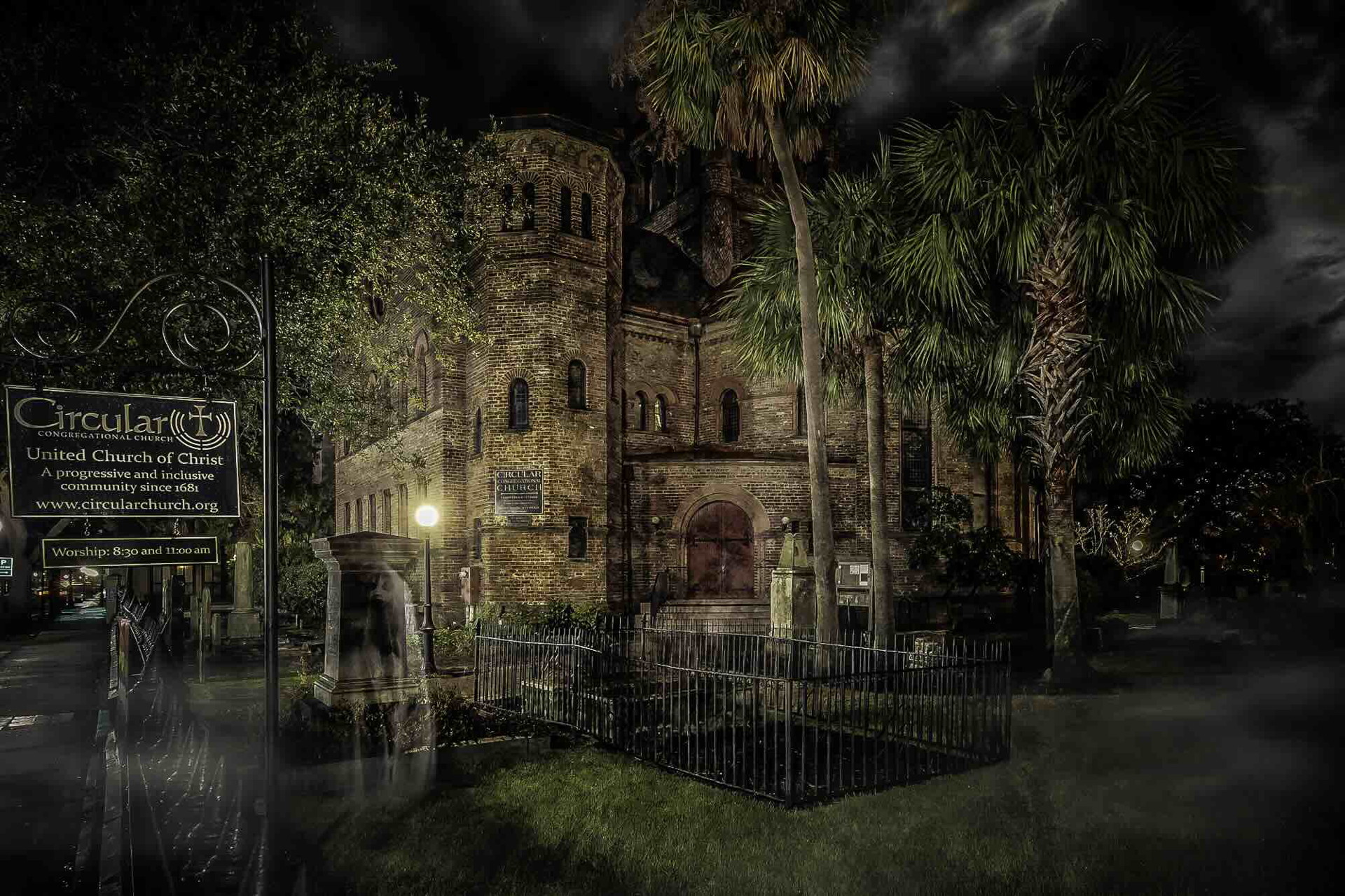 The Haunted History of Circular Church’s Graveyard - Photo