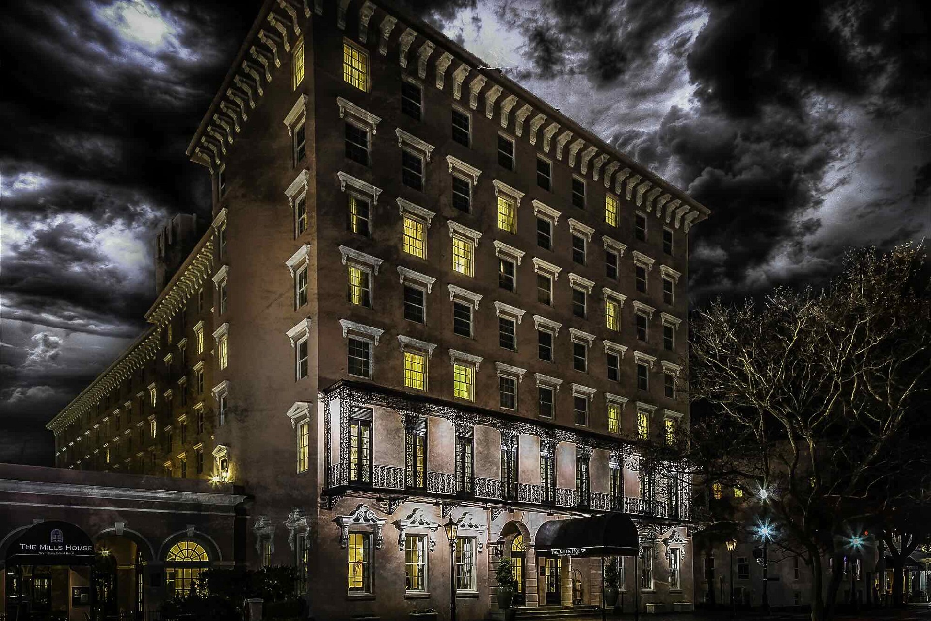 Haunted Charleston’s Mills House Hotel - Photo