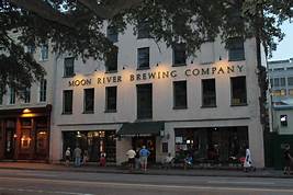 Outside view of the haunted Moon River Brewing Co. in Savannah